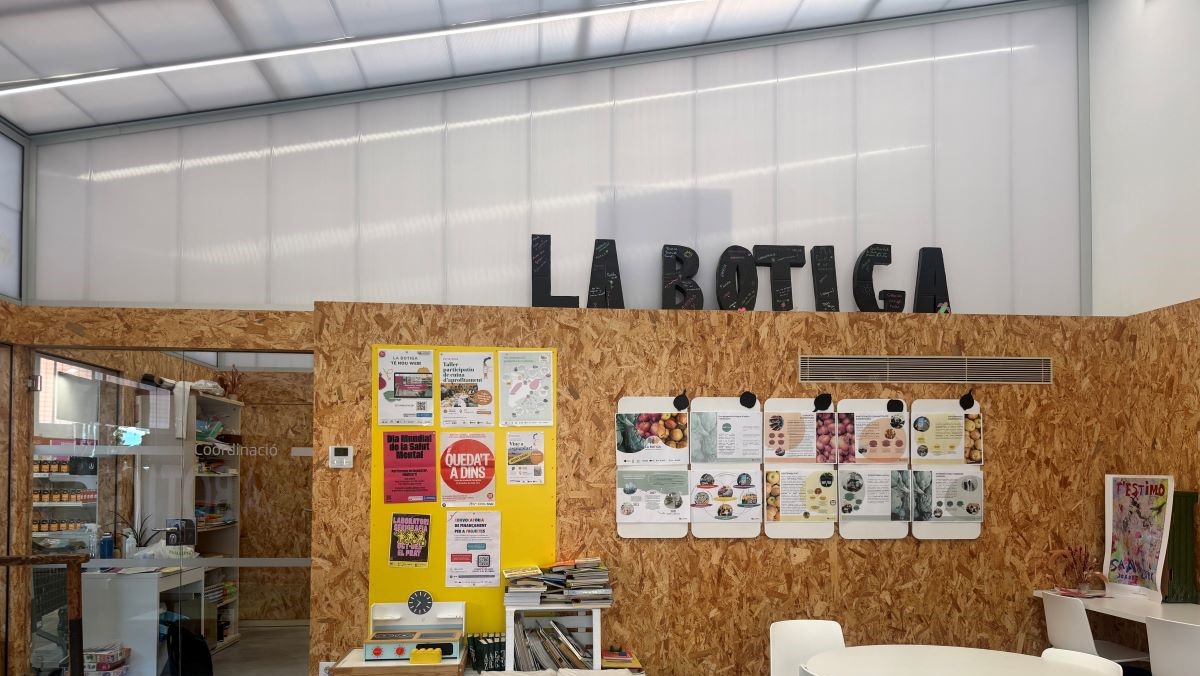 Entrada de La Botiga, que s'utilitza com a sala polivalent